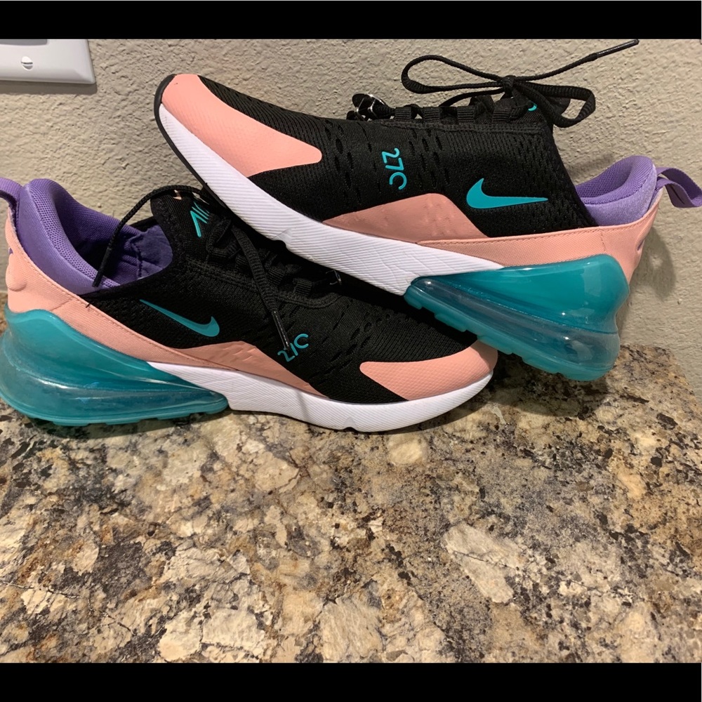 Women’s Nike Air Max 270 Have a Nike Day Size 10